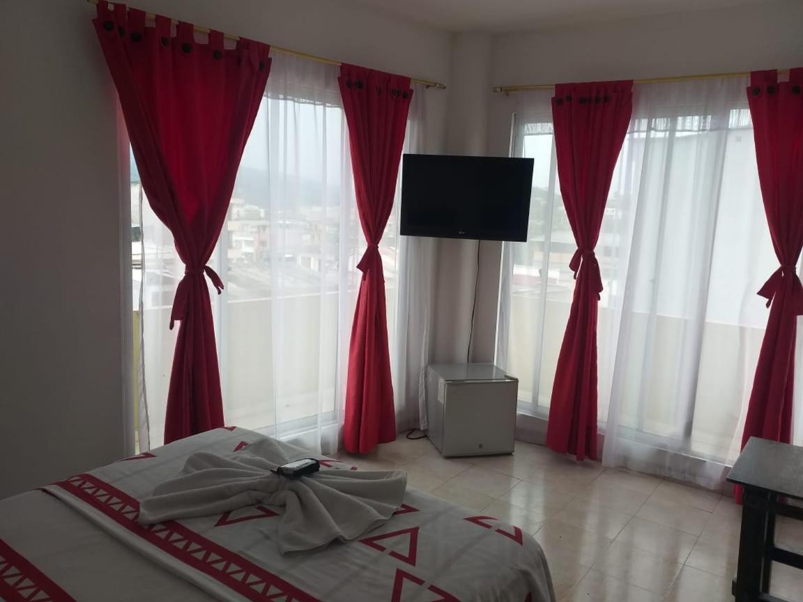Mocoa Hotel Luis Angel מראה חיצוני תמונה